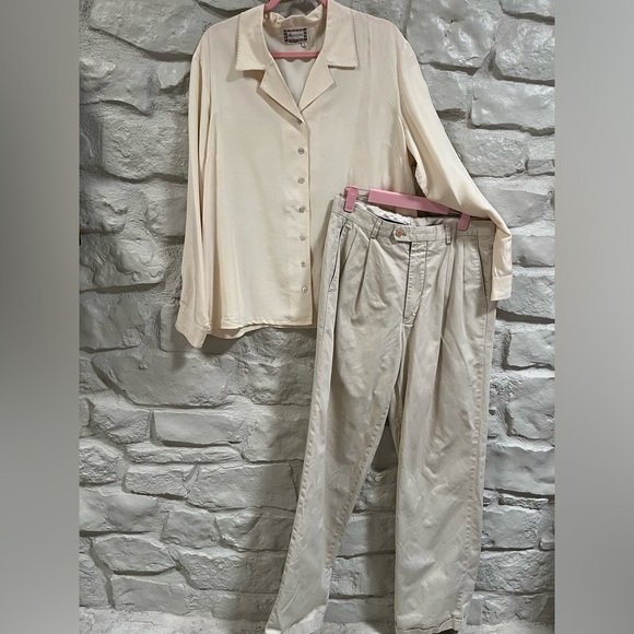 Large vintage silk cream blouse - Picture 6 of 7